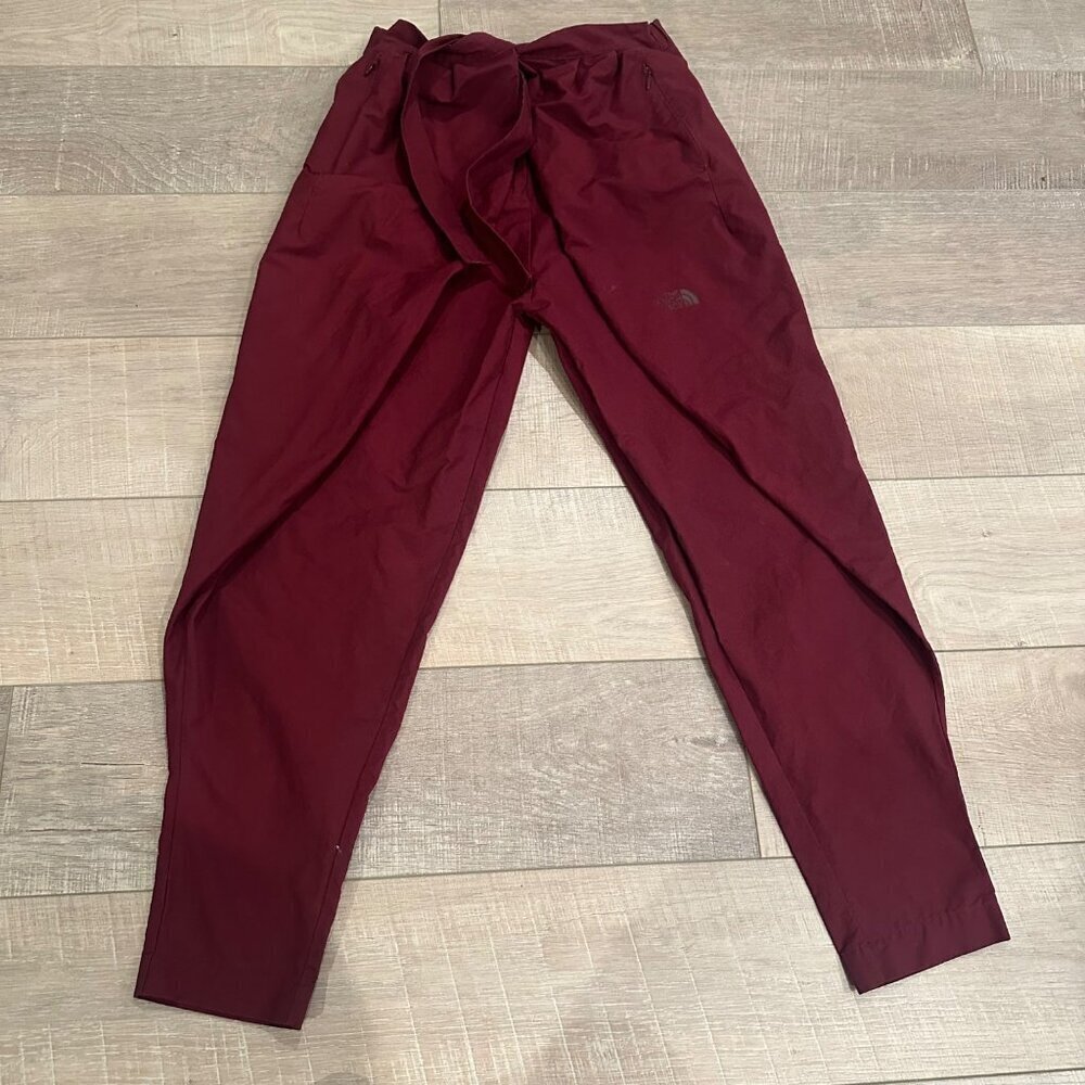 THE NORTH FACE WOMENS RED PANTS US SIZE 2 ASIA SIZE 6